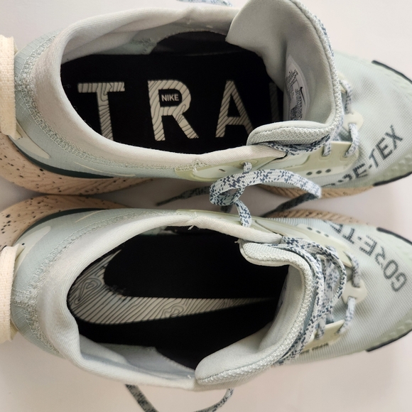 Nike Pegasus Trail 3 GORE-TEX Seafoam Sneakers - Picture 3 of 16
